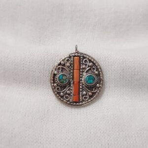 Tibetan Nepal Jewelry Ethnic Handmade Turquoise Coral Beautiful Pendant